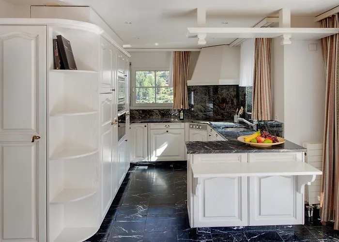 Bacchus Daire Saas Fee