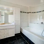 Bacchus Apartment *
